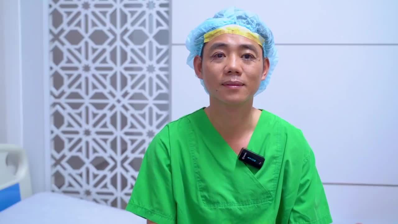 Đã có kết quả chỉnh hình mí sụp bẩm sinh cho khách hàng gần 40 tuổi sống chung với tự ti, mặc cảm
